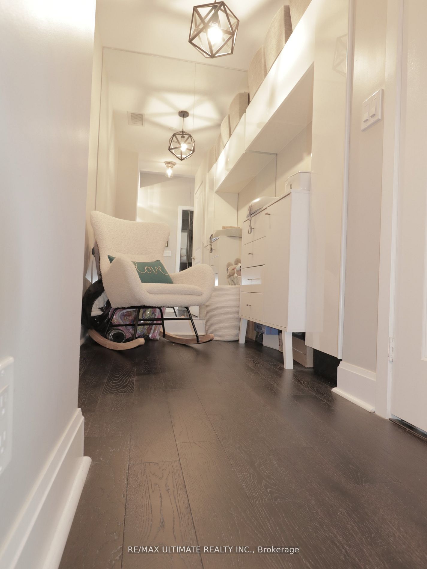 33 Shore Breeze Drive, #1008