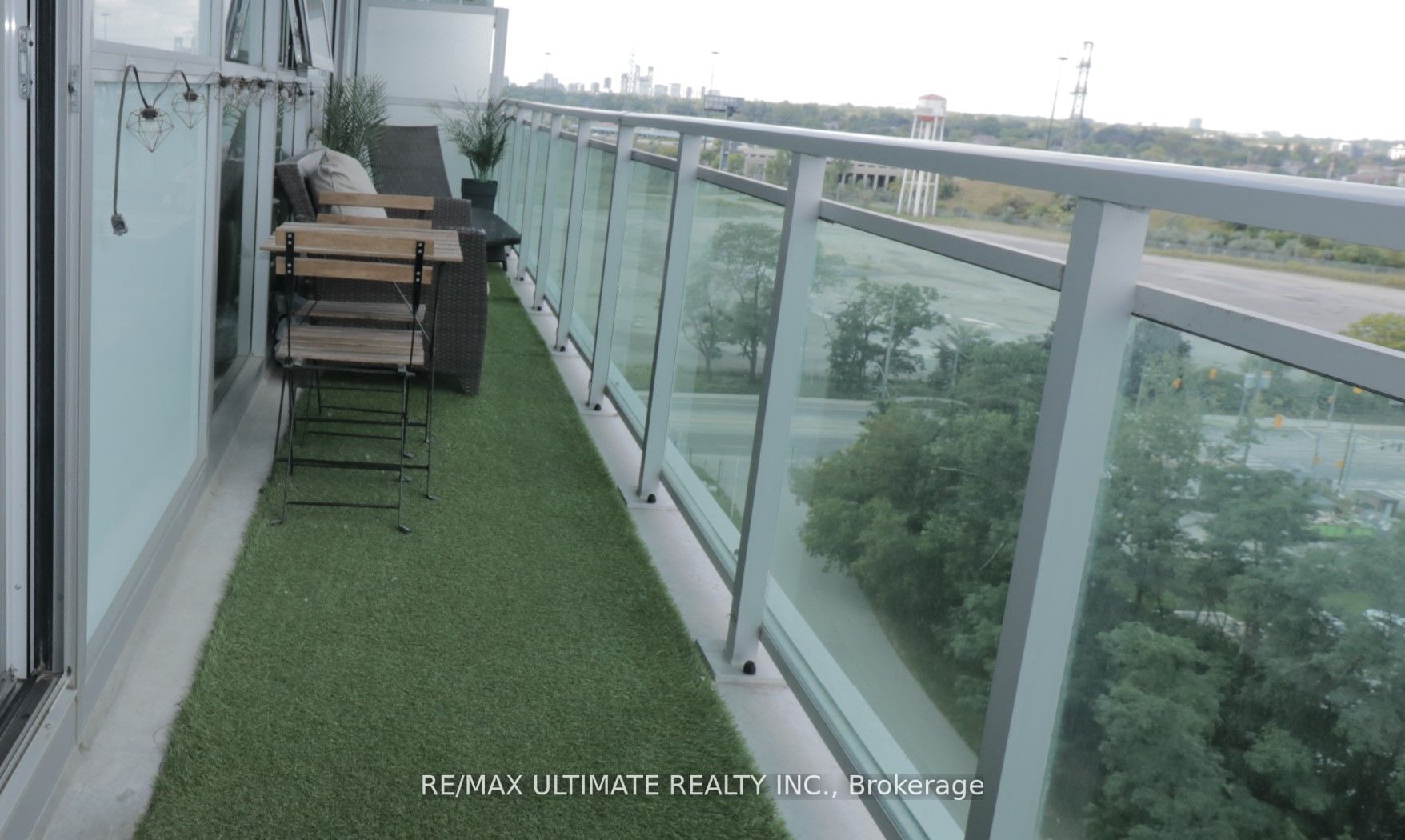 33 Shore Breeze Drive, #1008