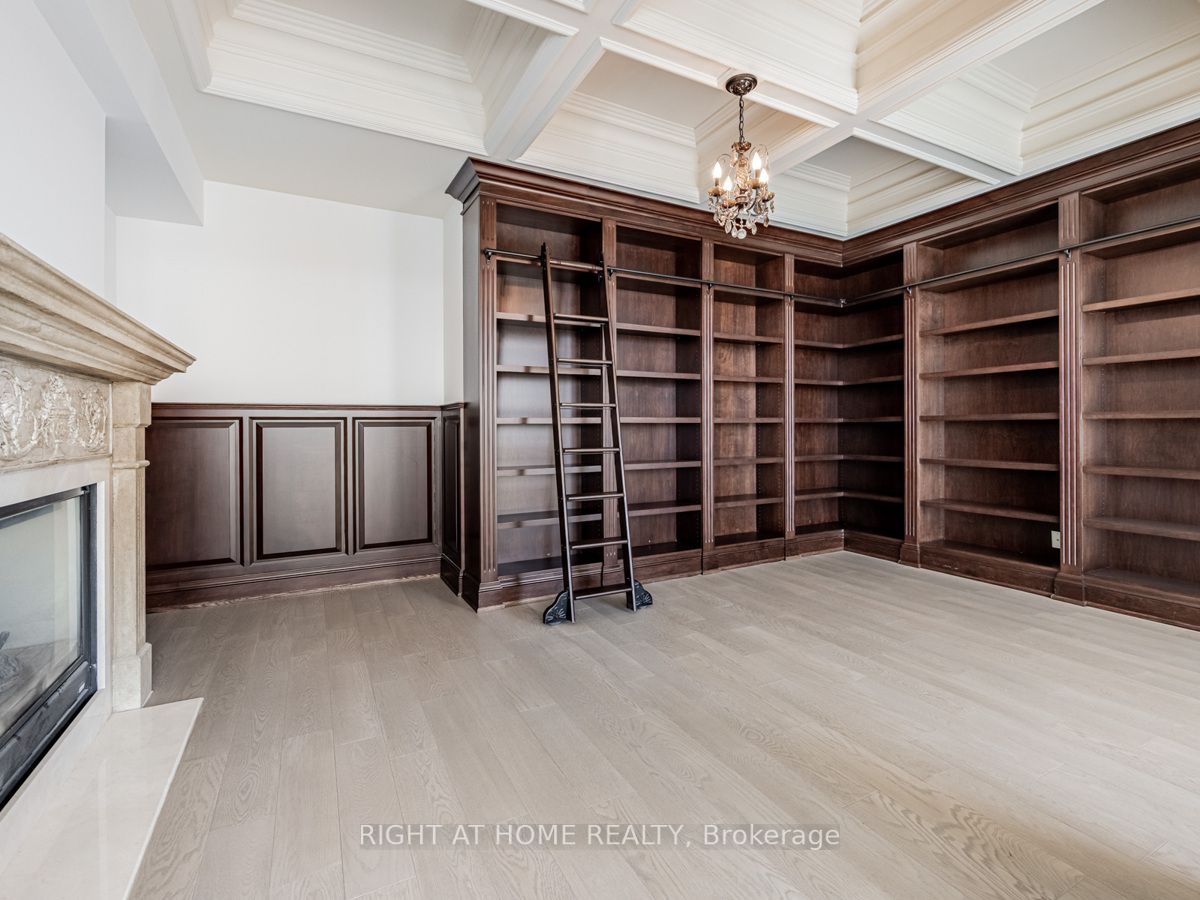 2095 Lake Shore Blvd W, #Lph19