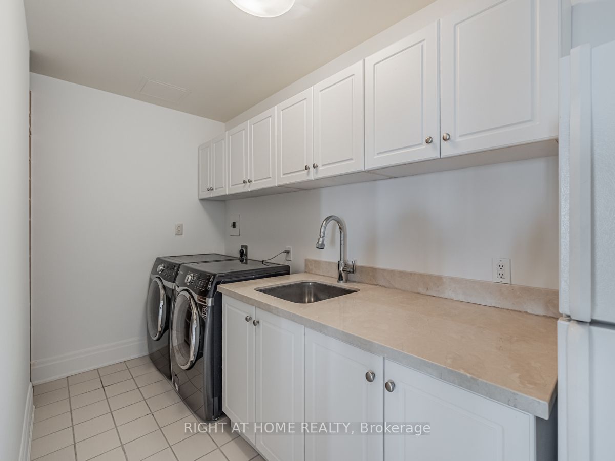 2095 Lake Shore Blvd W, #Lph19