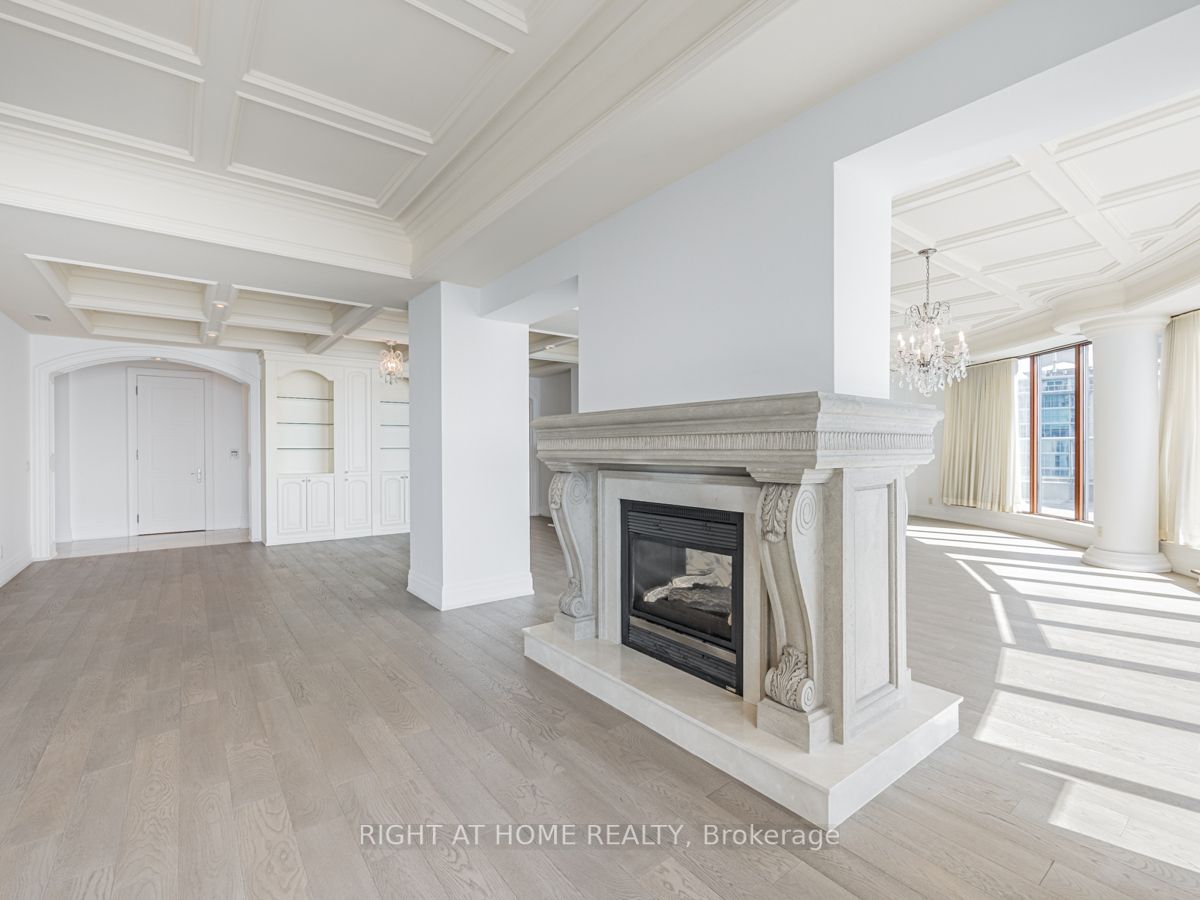 2095 Lake Shore Blvd W, #Lph19