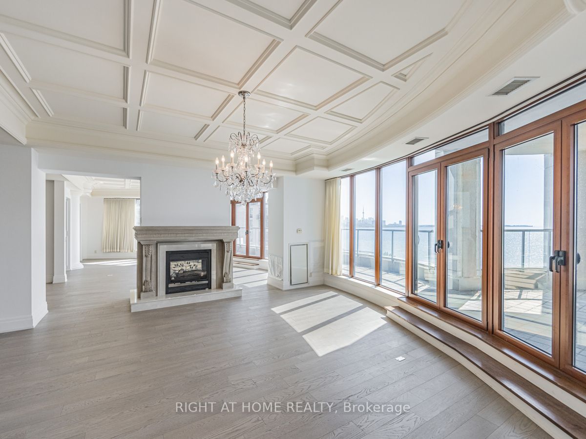 2095 Lake Shore Blvd W, #Lph19
