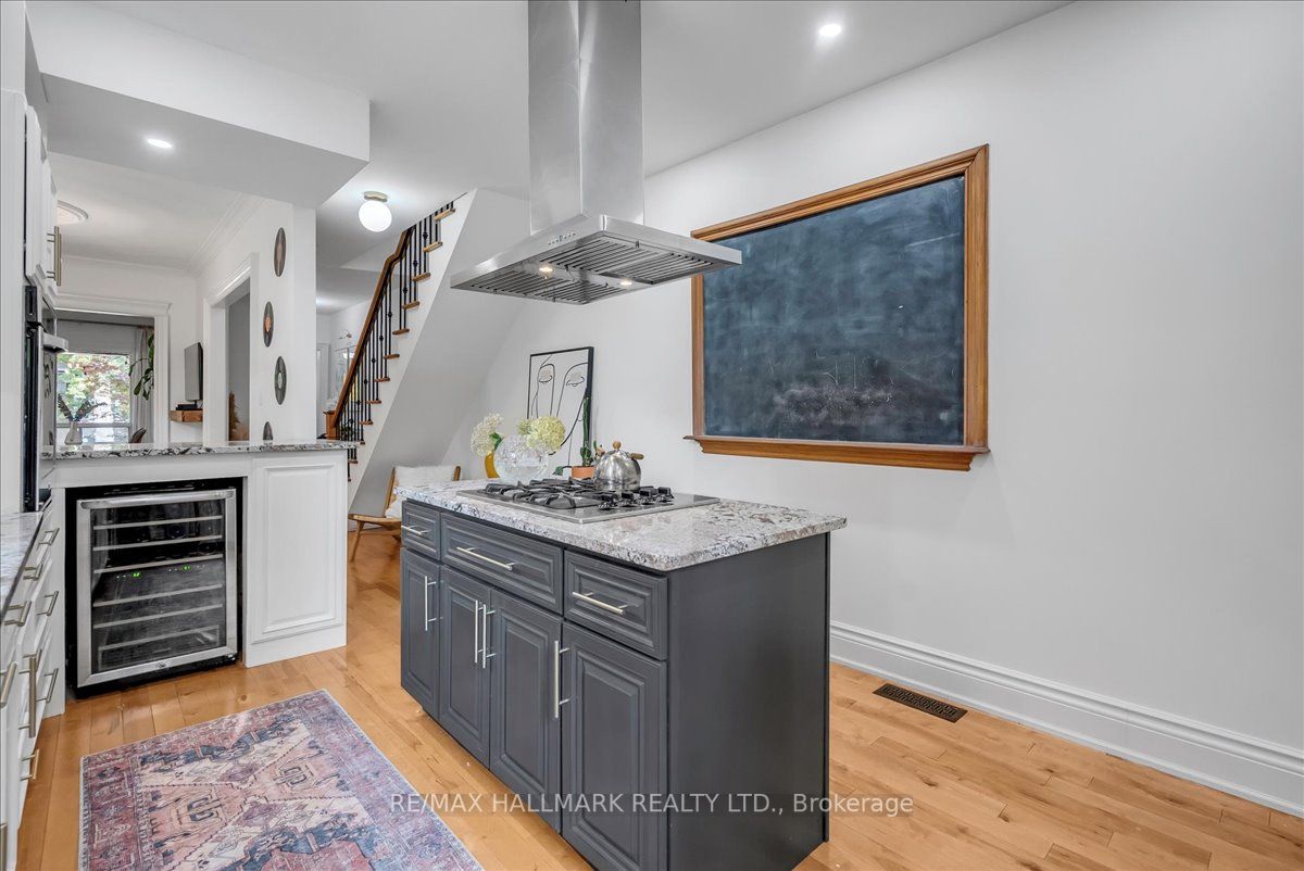 195 Wright Ave