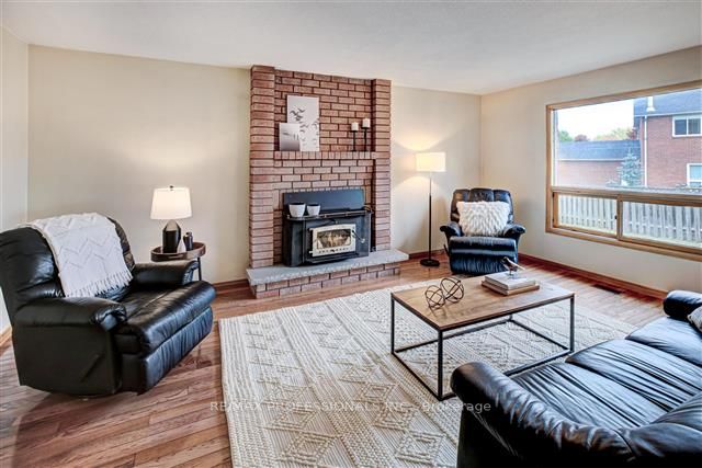 28 Vogue Cres