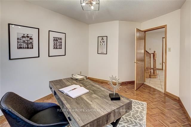 28 Vogue Cres