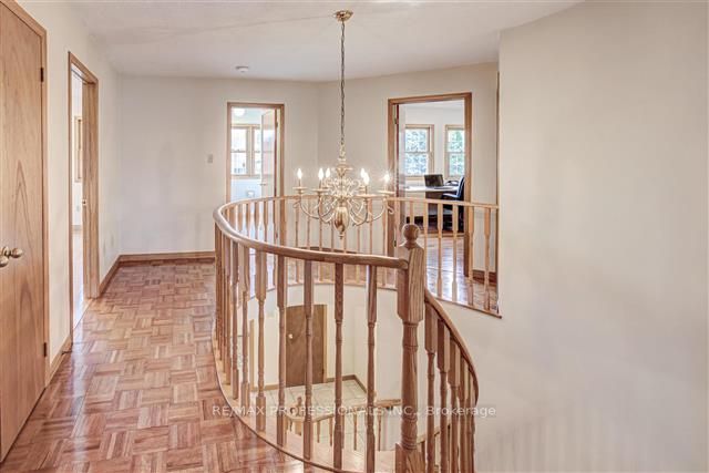 28 Vogue Cres
