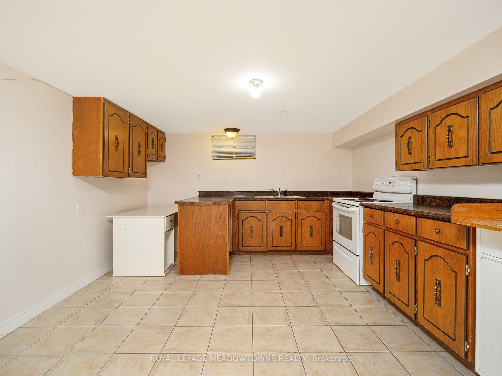 429 Valleyview Cres