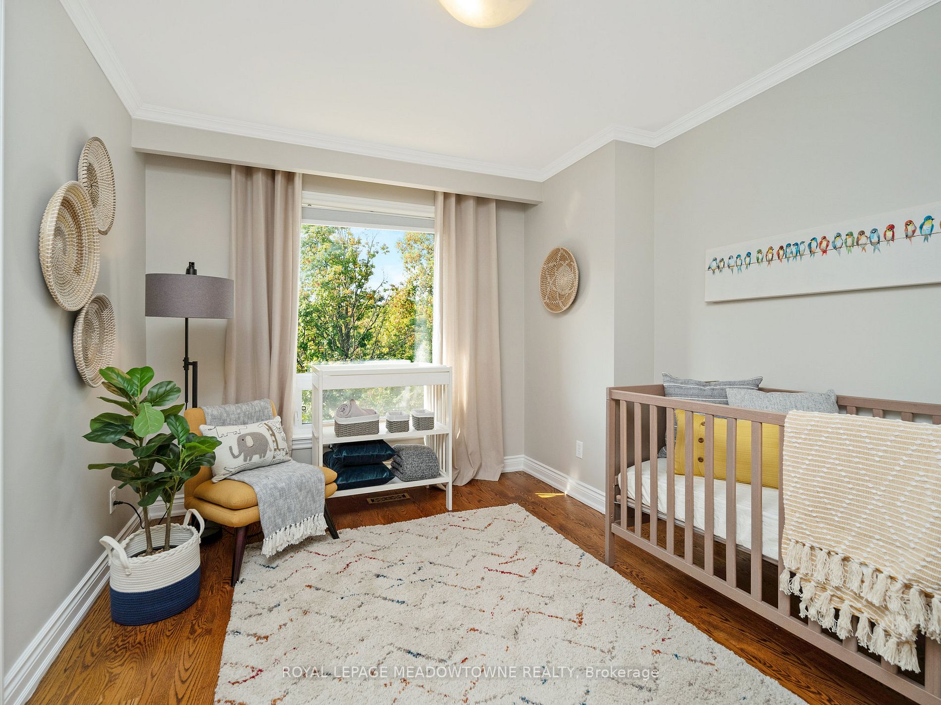 429 Valleyview Cres