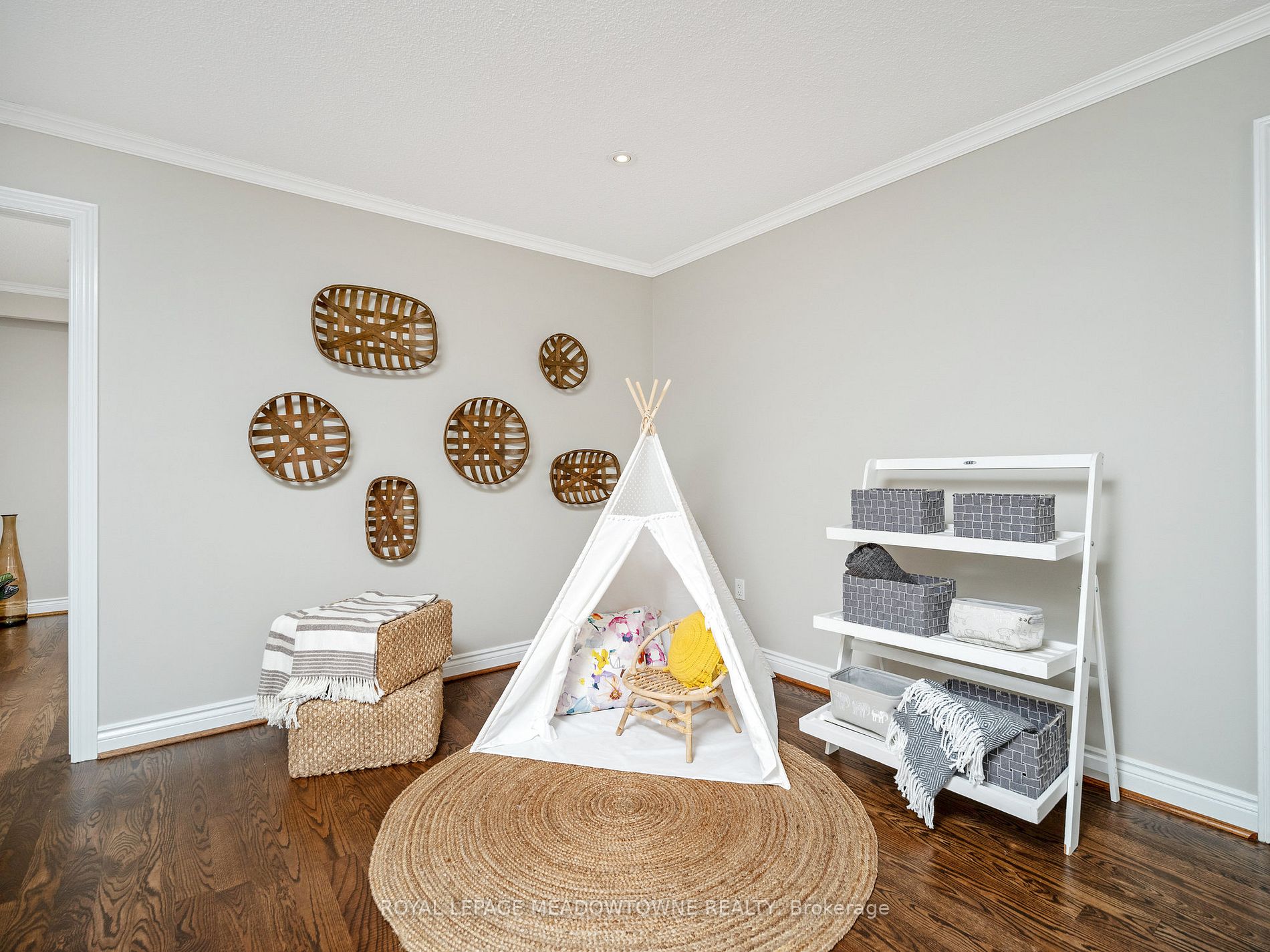 429 Valleyview Cres