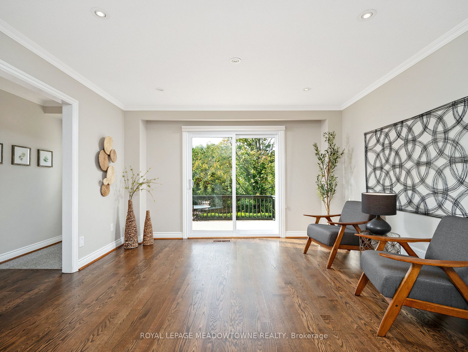 429 Valleyview Cres