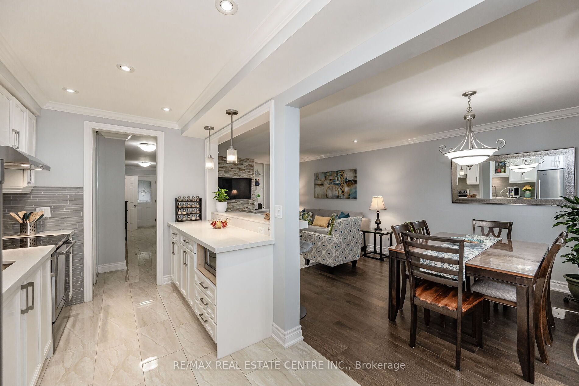 6050 Chidham Cres