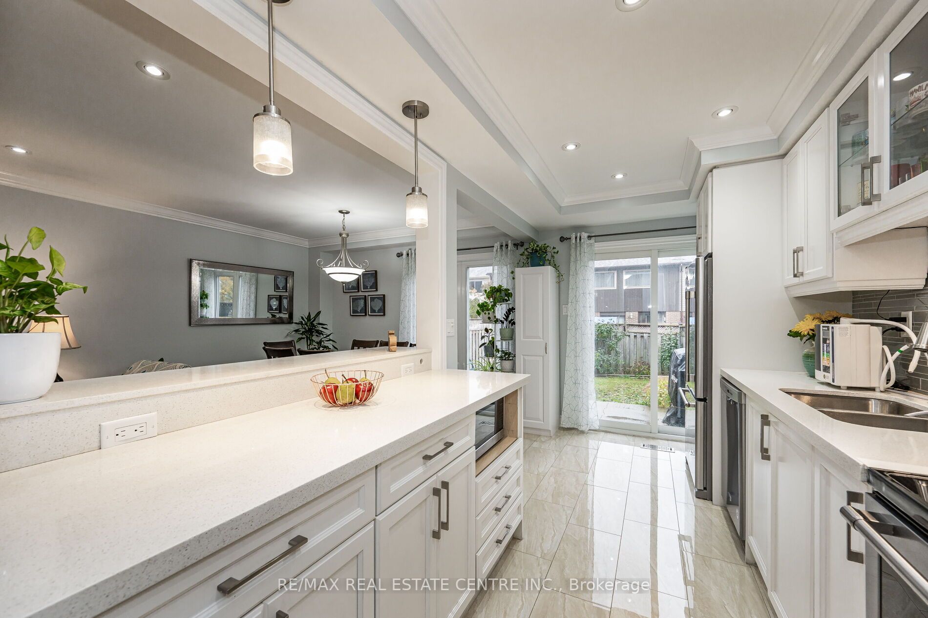 6050 Chidham Cres
