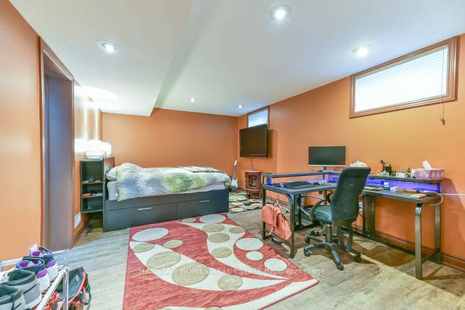 554 Conservation Dr