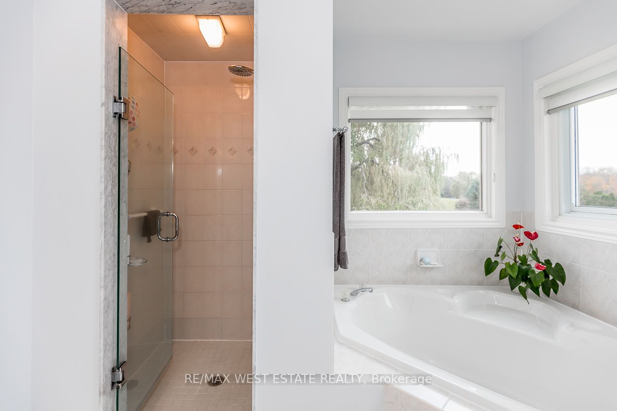 41 Mccauley Drive