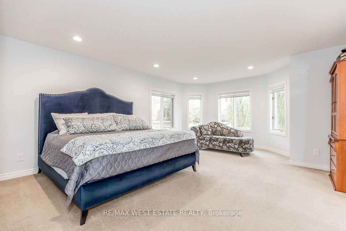 41 Mccauley Drive