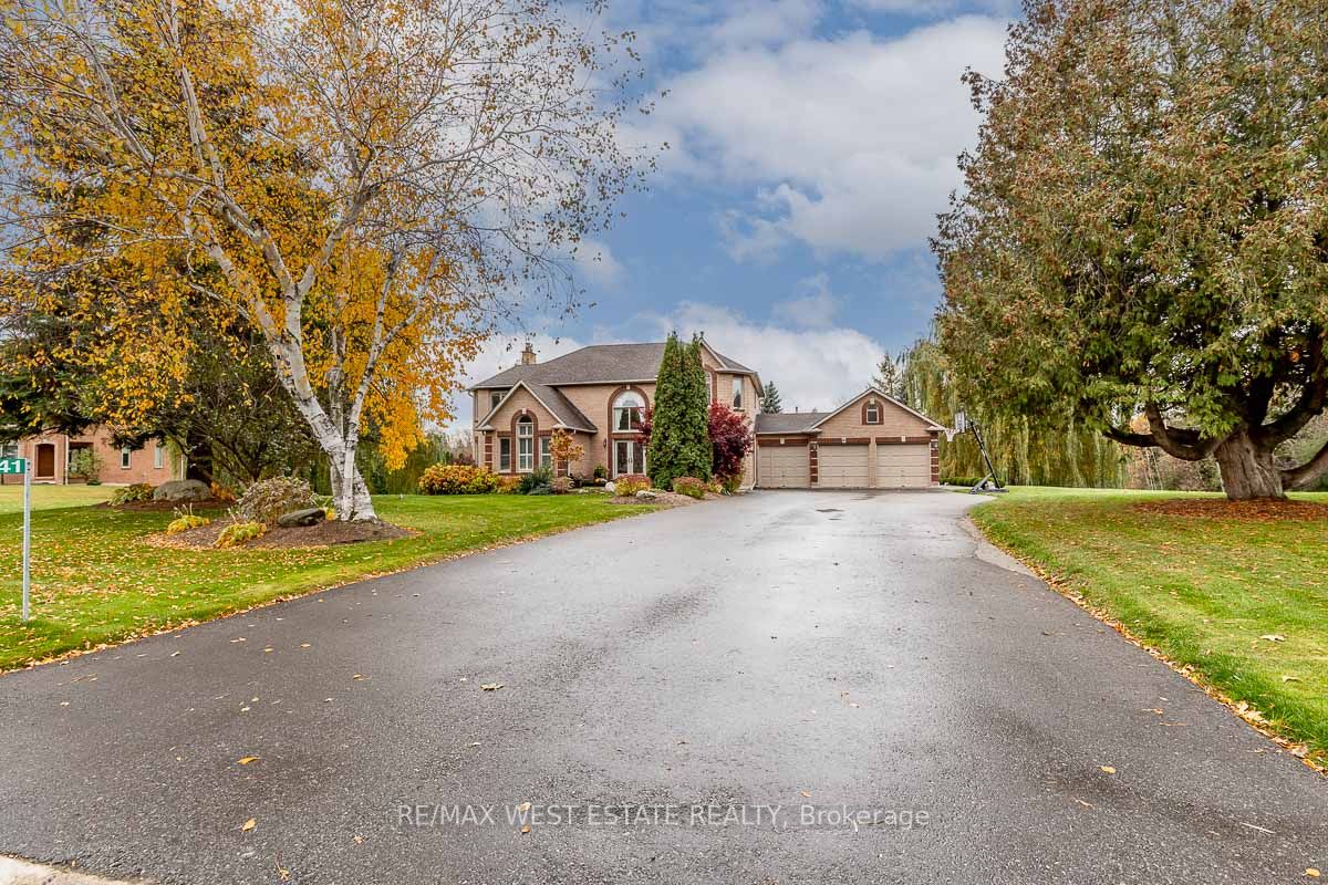 41 Mccauley Dr