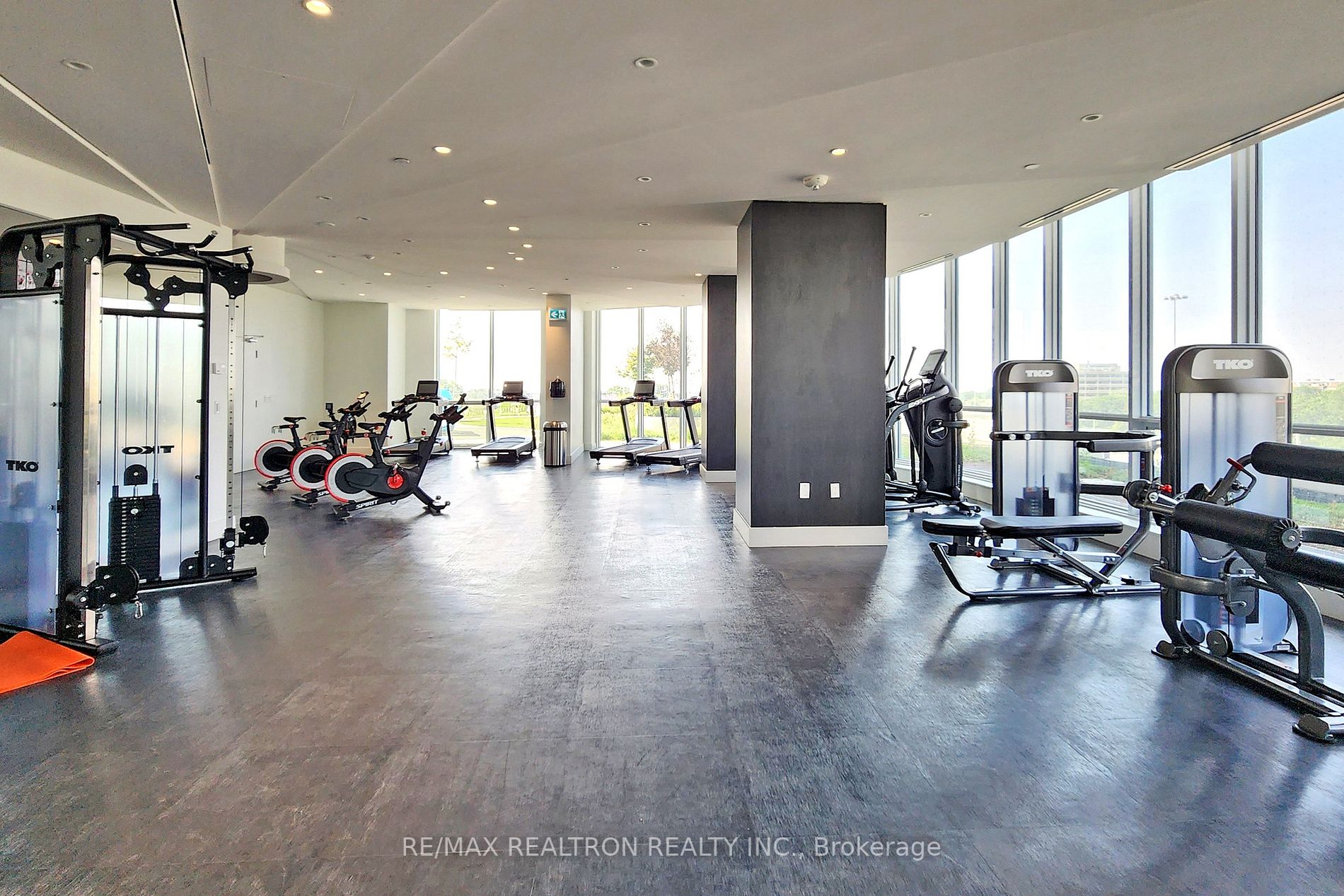 30 Gibbs Rd, #2703