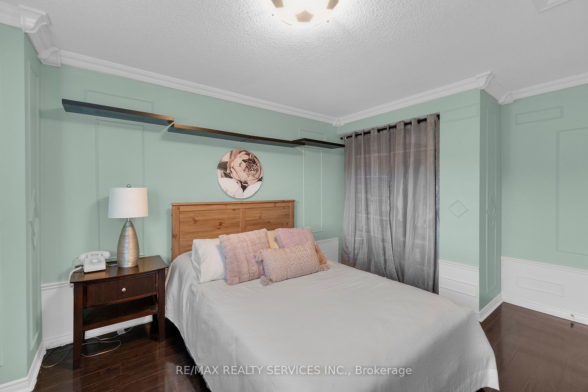 12 Crandall Crt