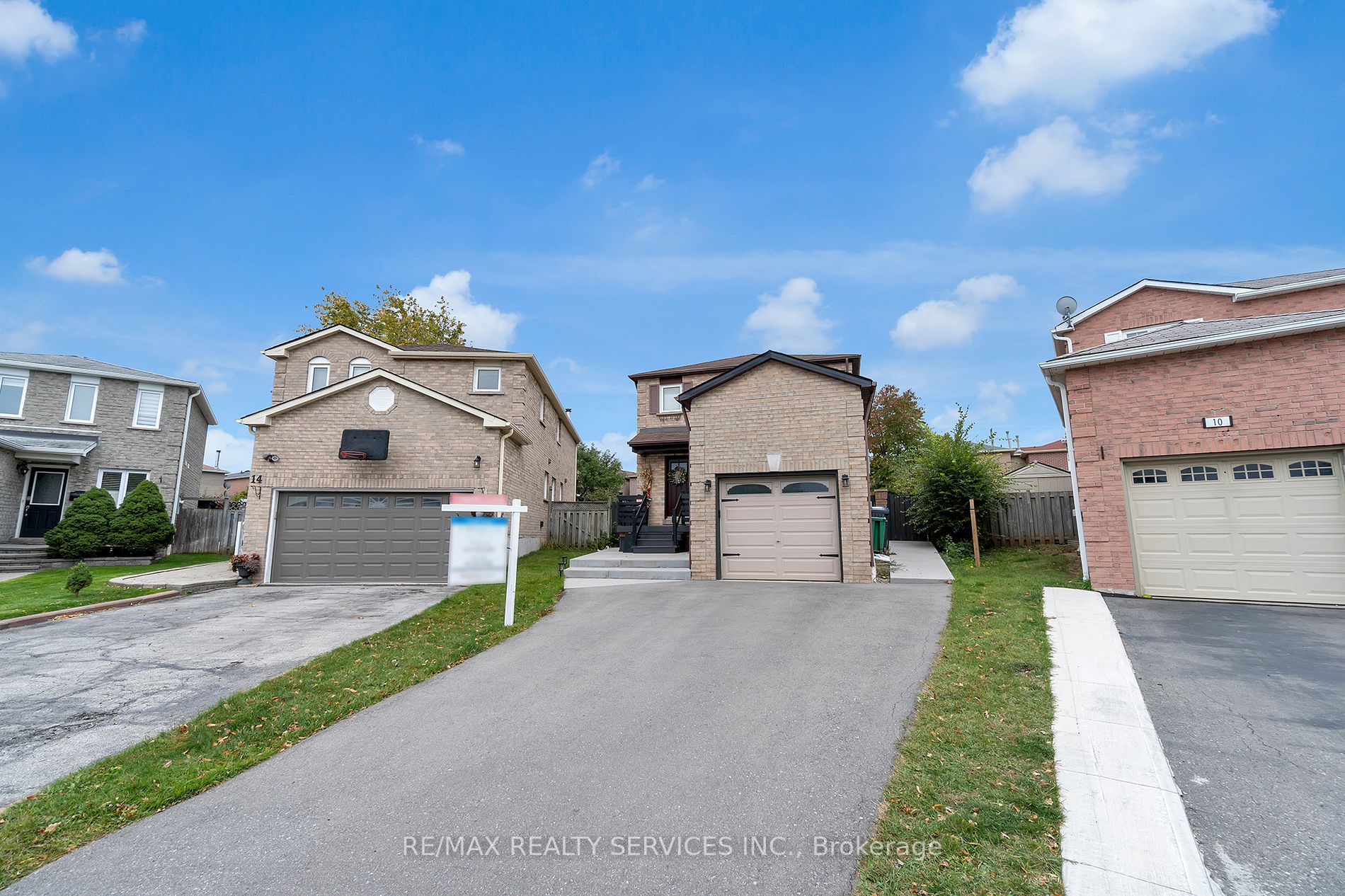 12 Crandall Crt