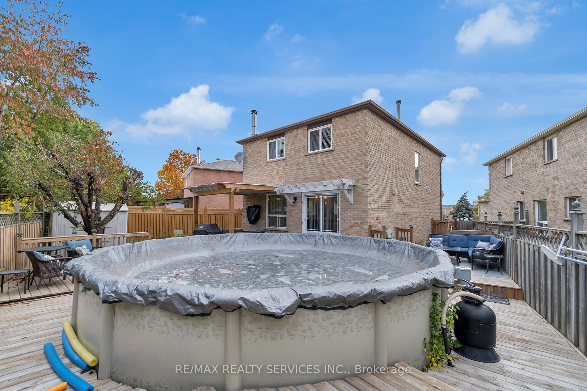 12 Crandall Crt