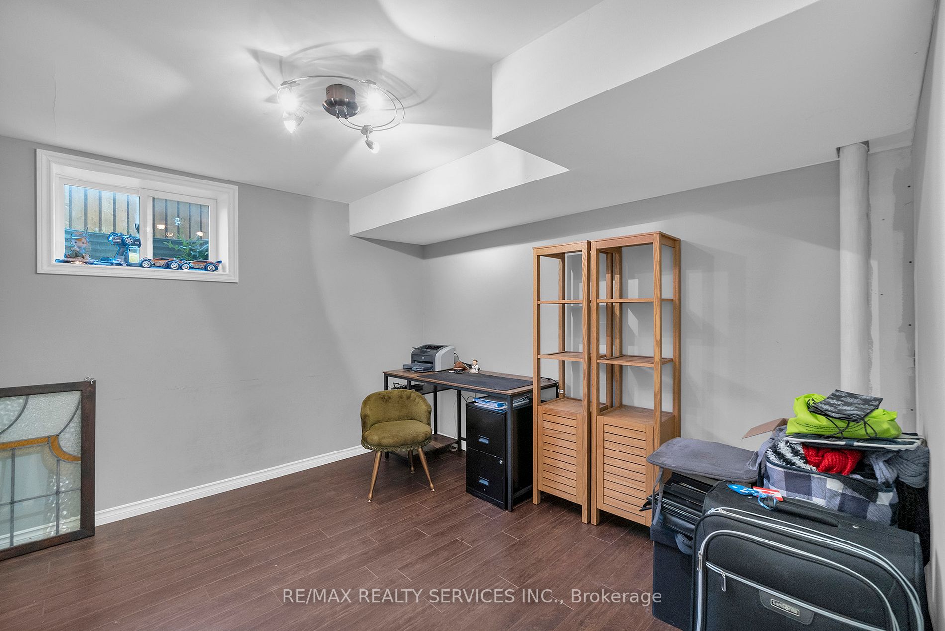 12 Crandall Crt
