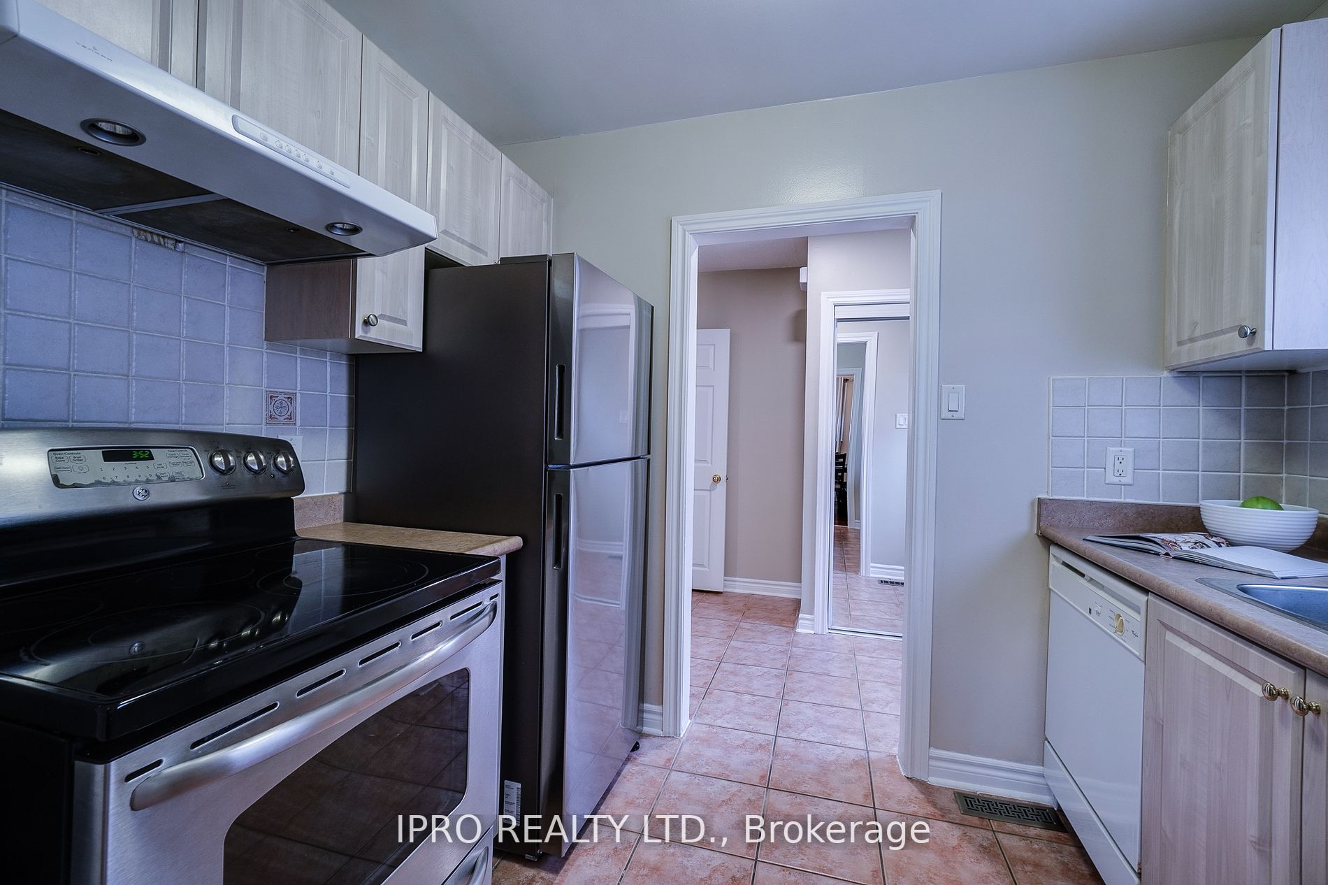 176 Townhouse Cres, #47