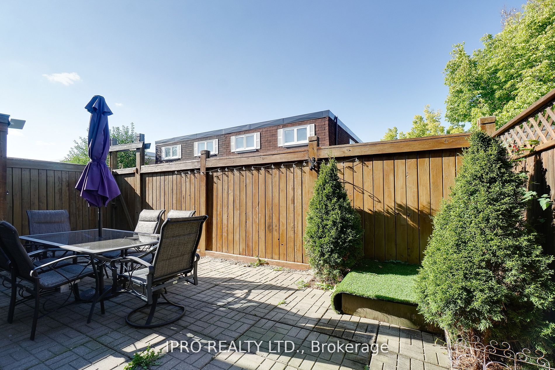 176 Townhouse Cres, #47