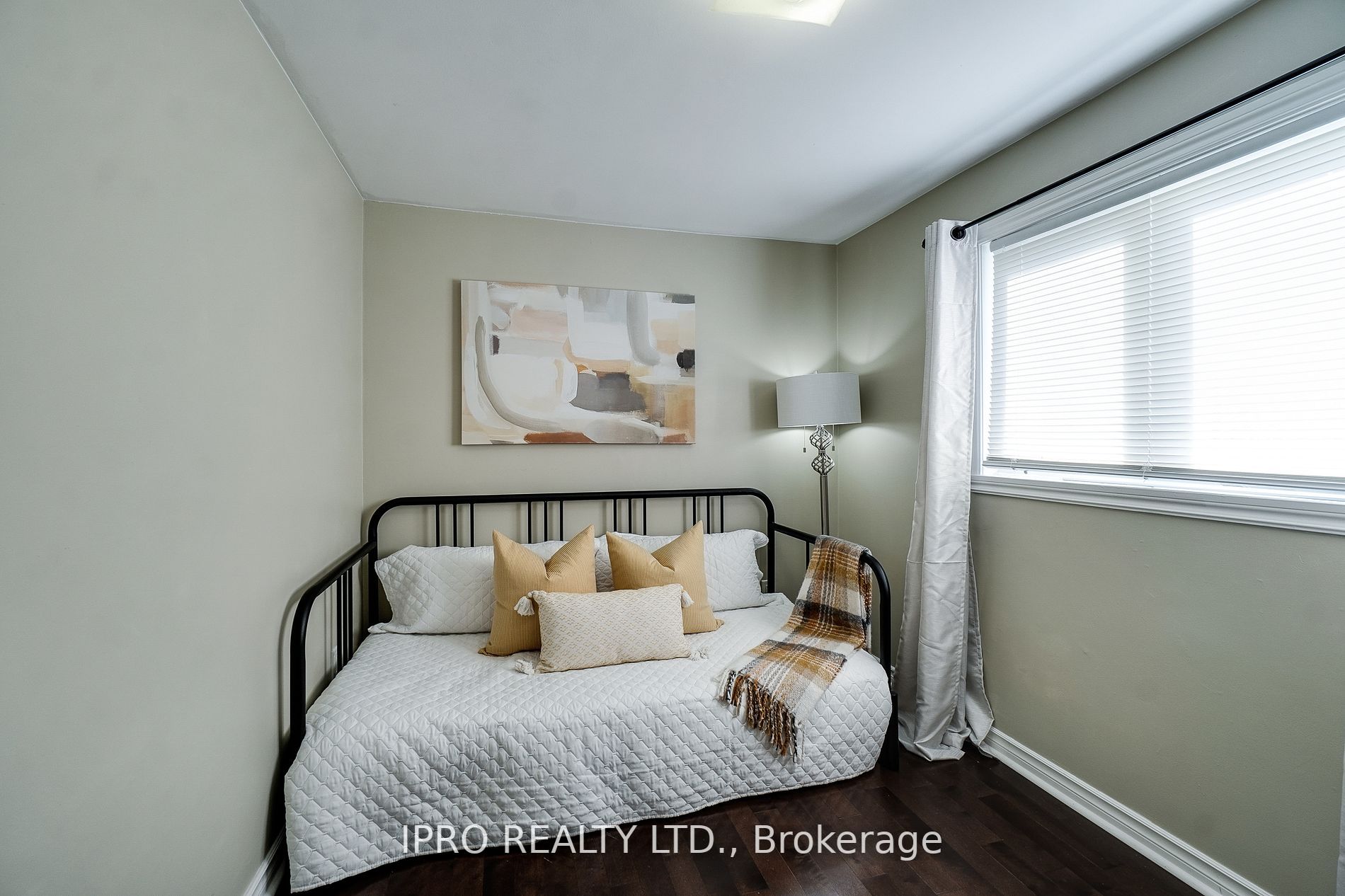 176 Townhouse Cres, #47