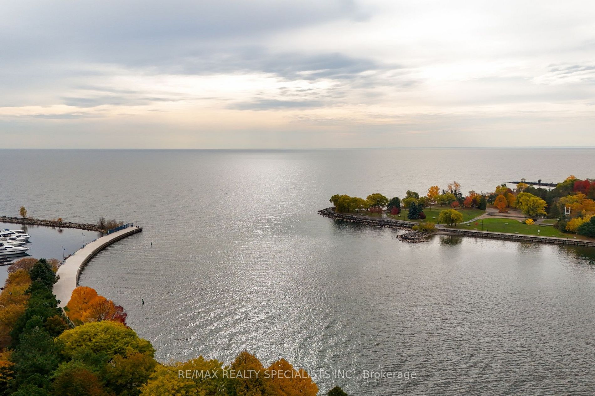 70 Port St E, #302