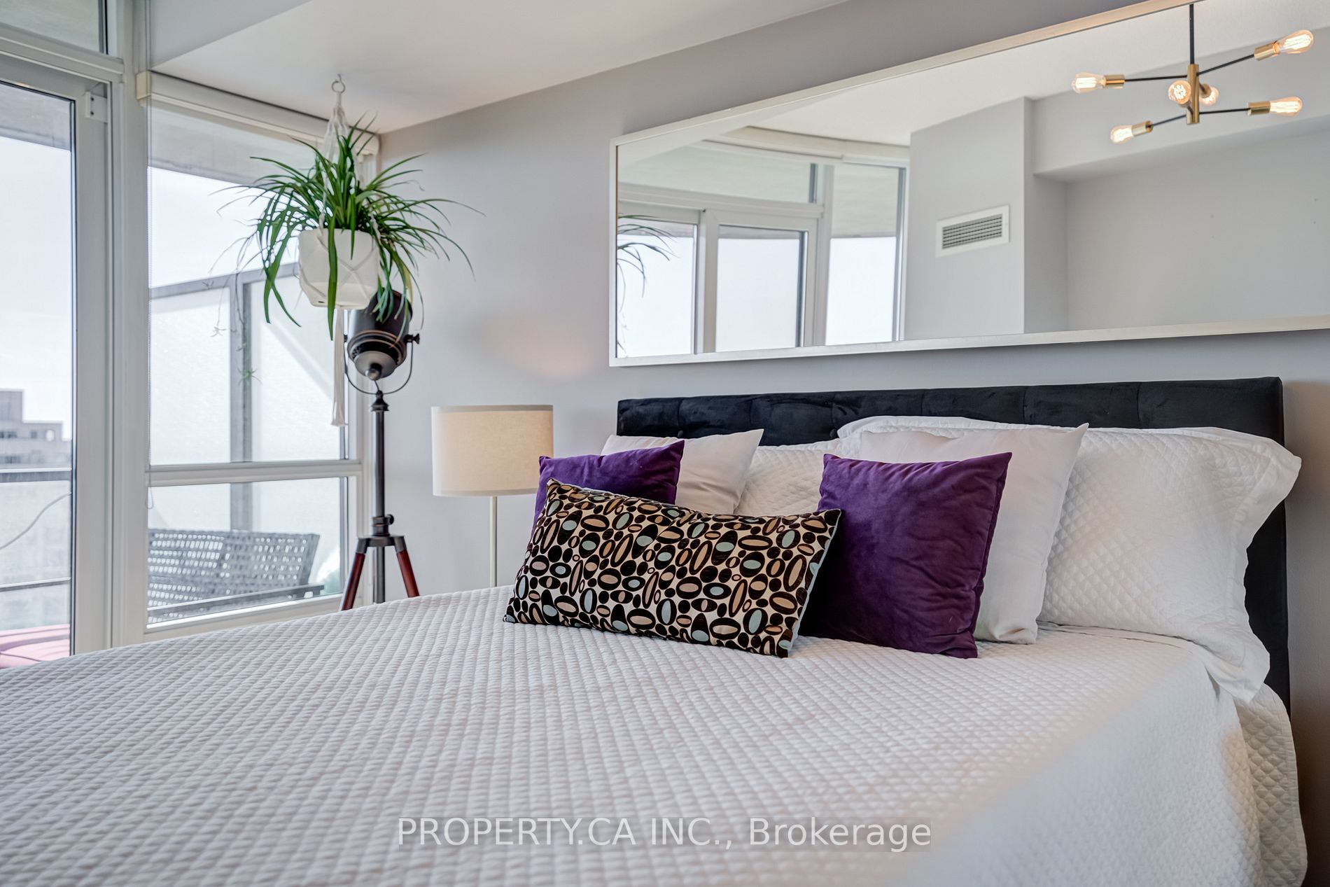 2230 Lake Shore Boulevard W, #1501
