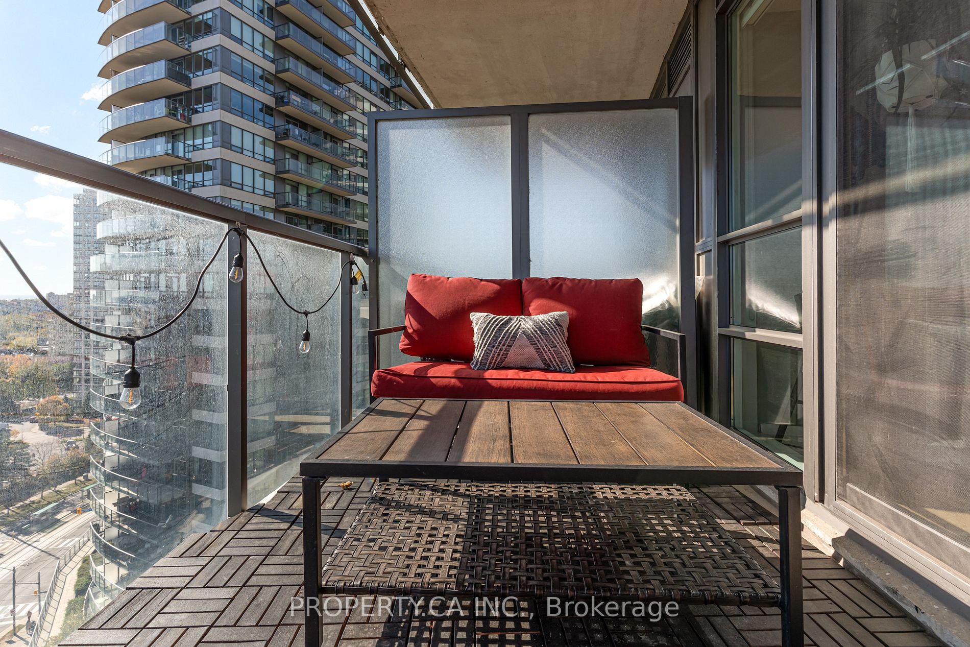 2230 Lake Shore Boulevard W, #1501