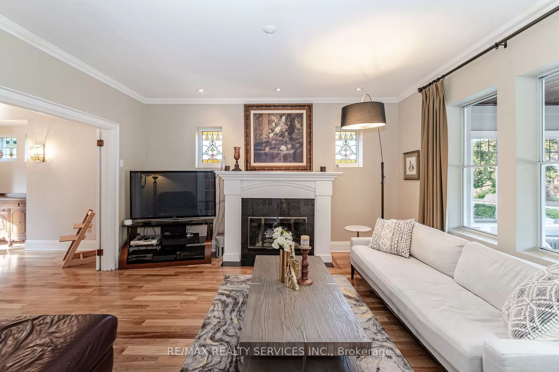 38 Rosedale Ave W