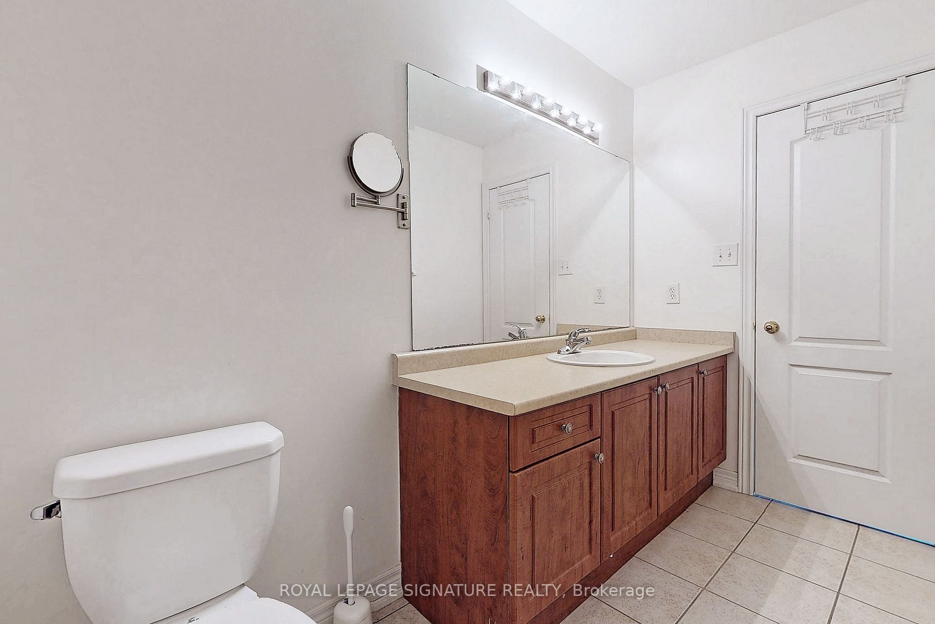 321 Bussel Cres
