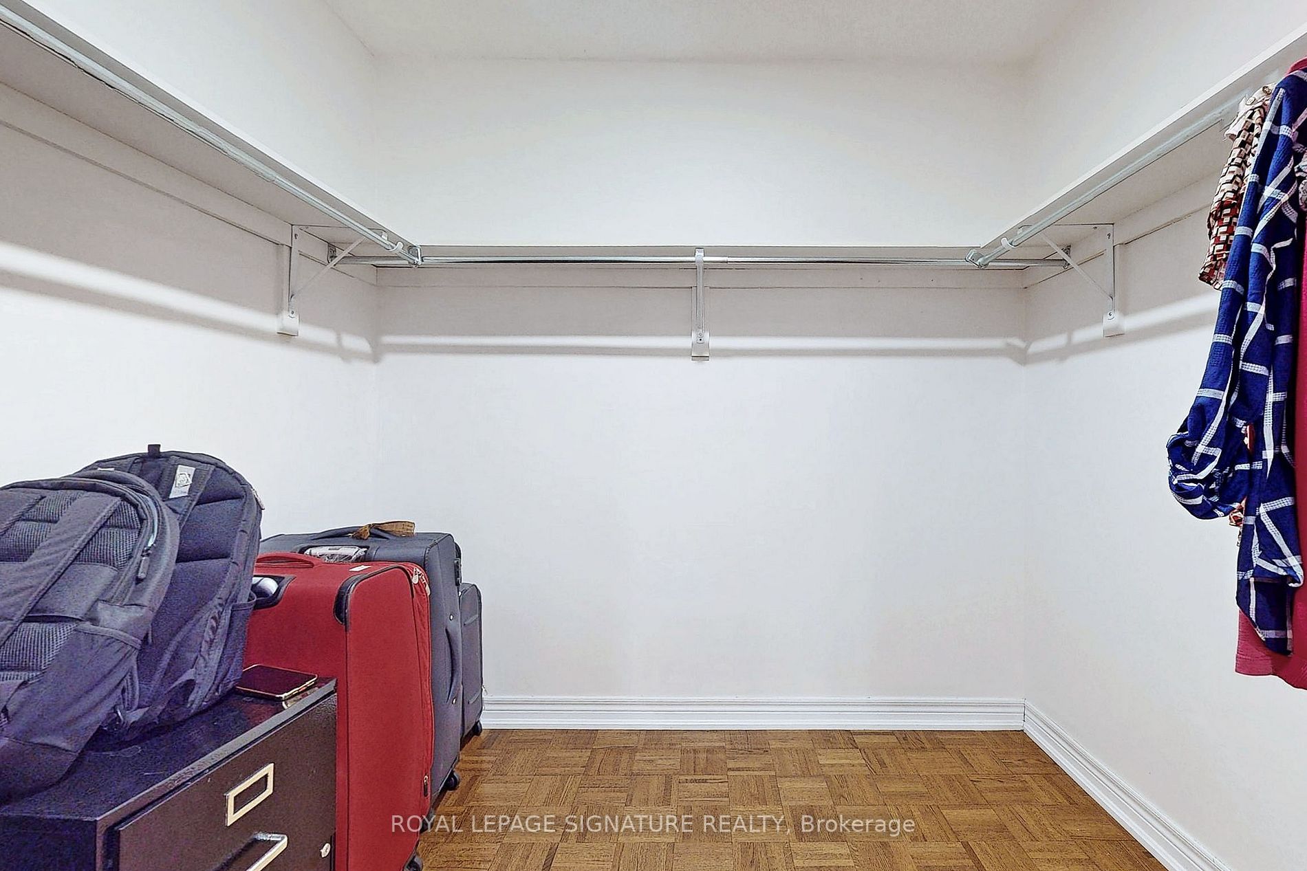 321 Bussel Cres