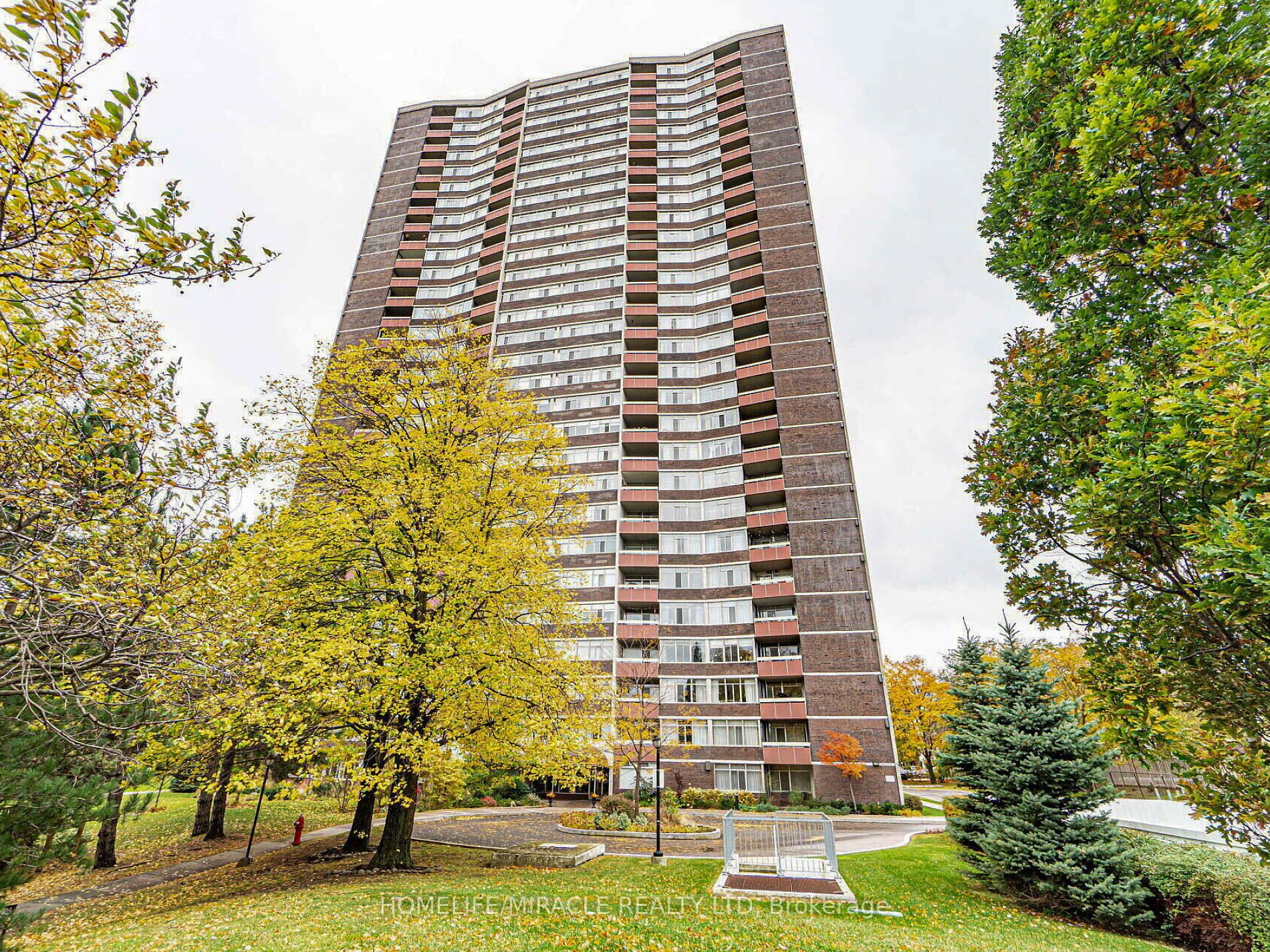 3100 Kirwin Ave, #1104