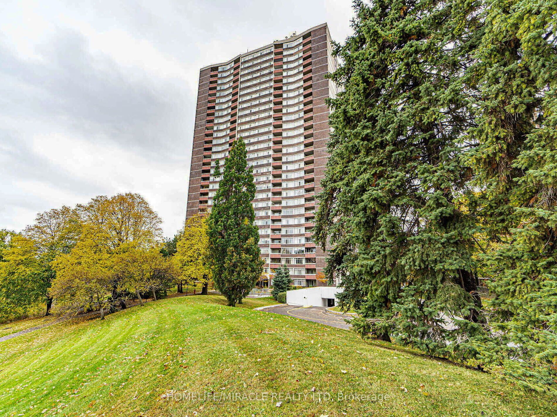 3100 Kirwin Ave, #1104