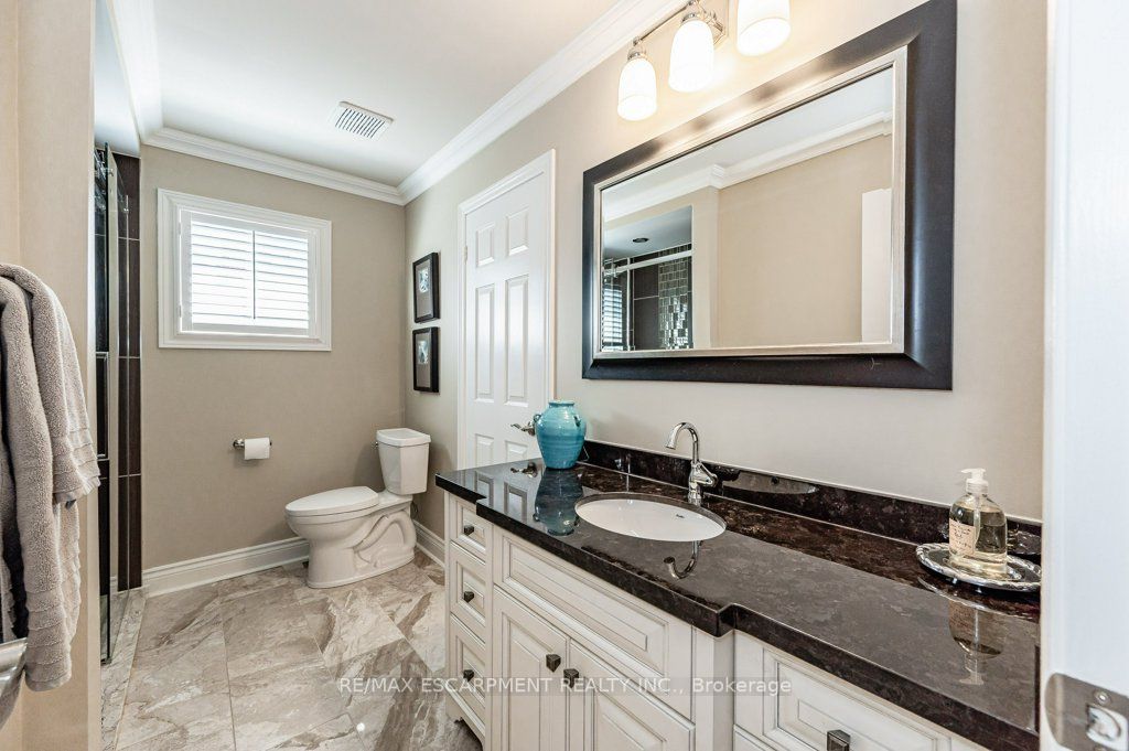 1417 Bancroft Dr