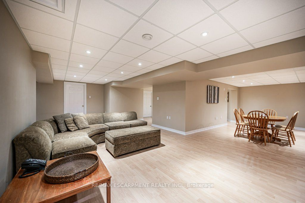 1417 Bancroft Dr