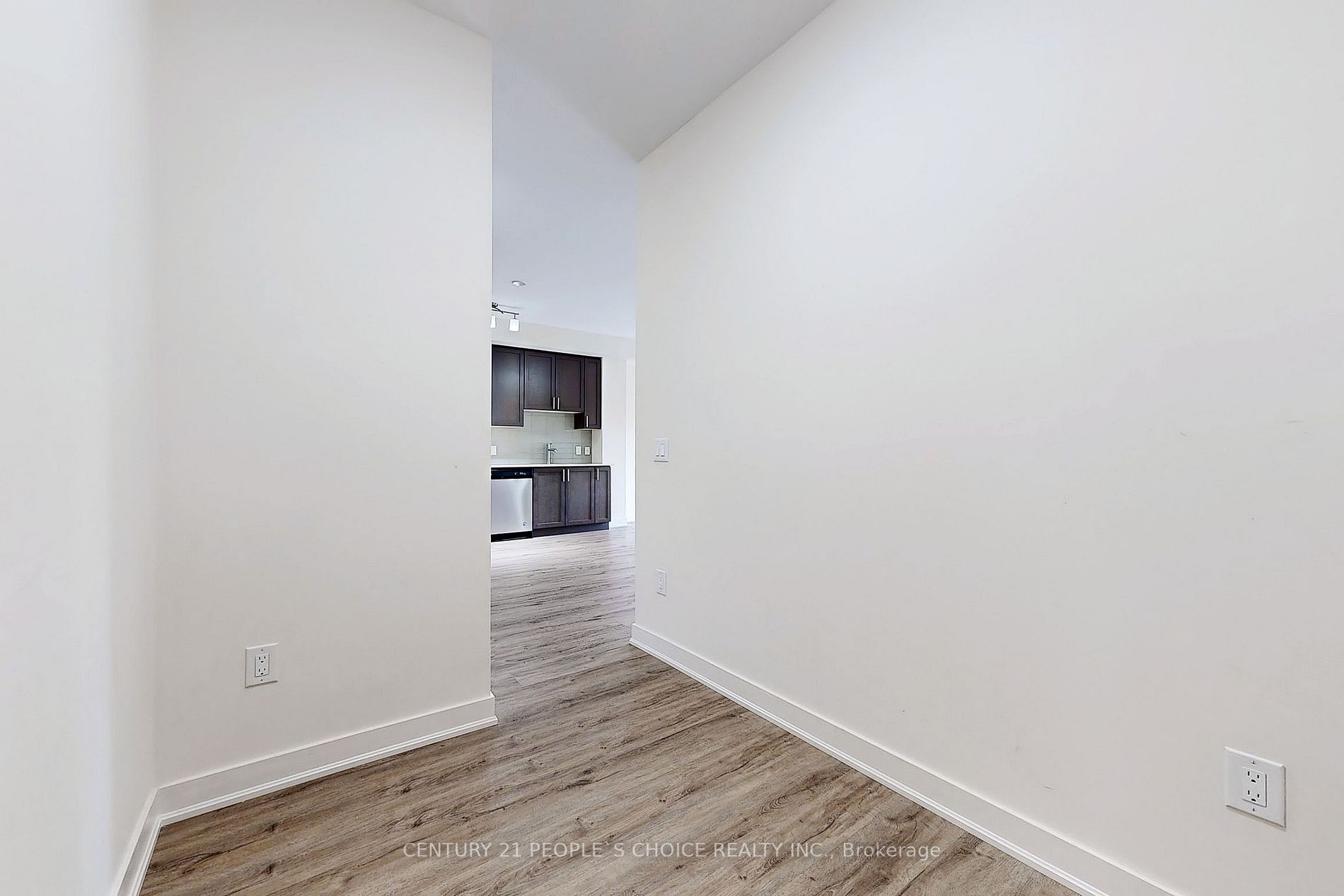 320 Plains Rd E, #314