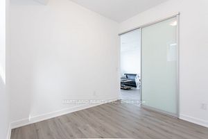 3005 Pine Glen Rd E, #404