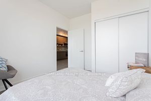 3005 Pine Glen Rd E, #404