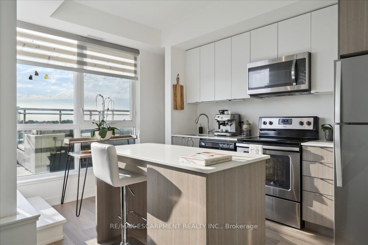 5260 Dundas St, #411