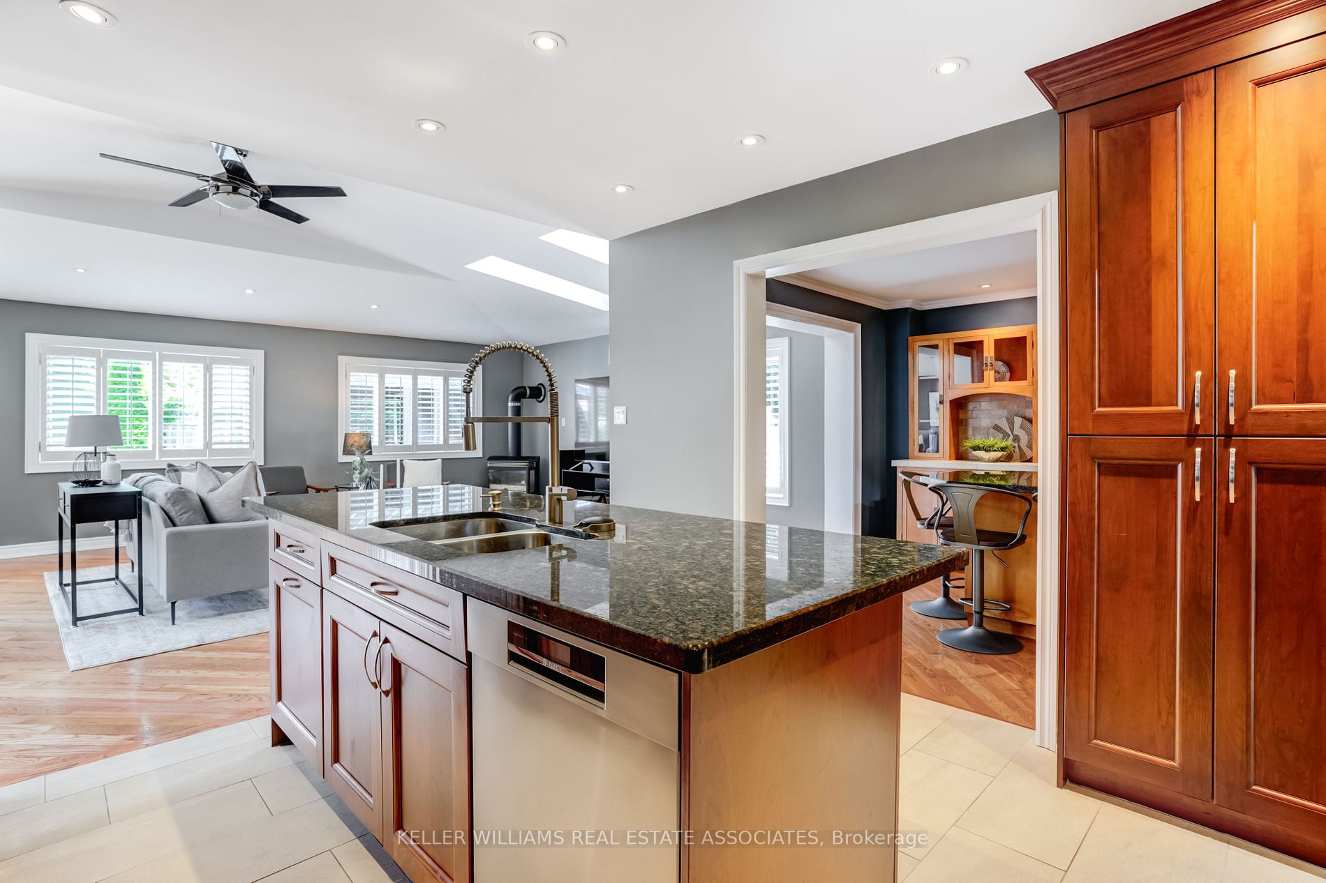 22 Nixon Crescent