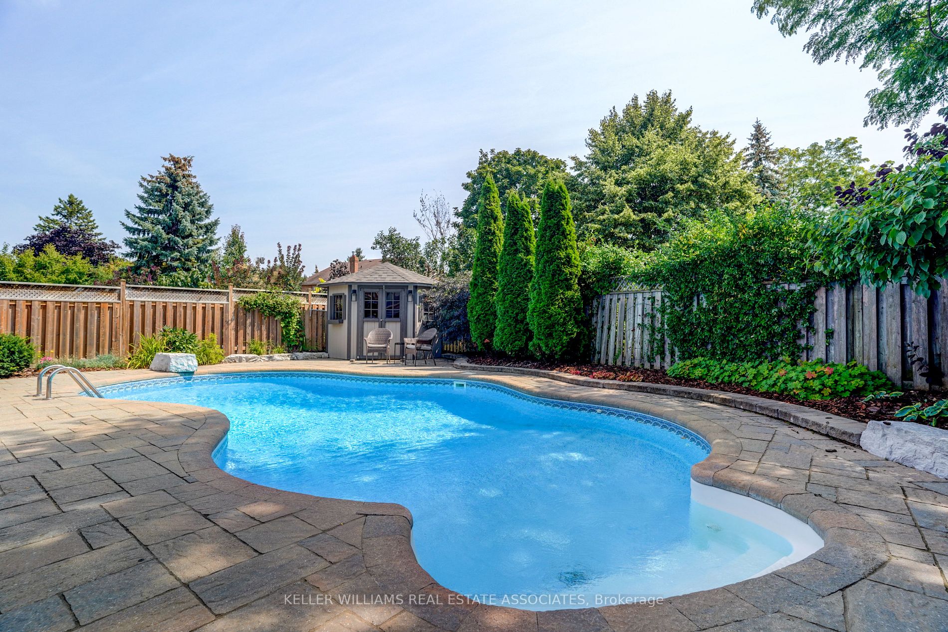 22 Nixon Crescent