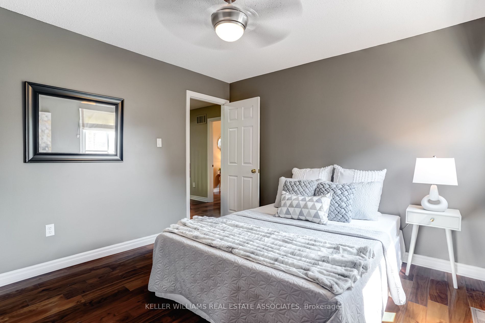 22 Nixon Crescent