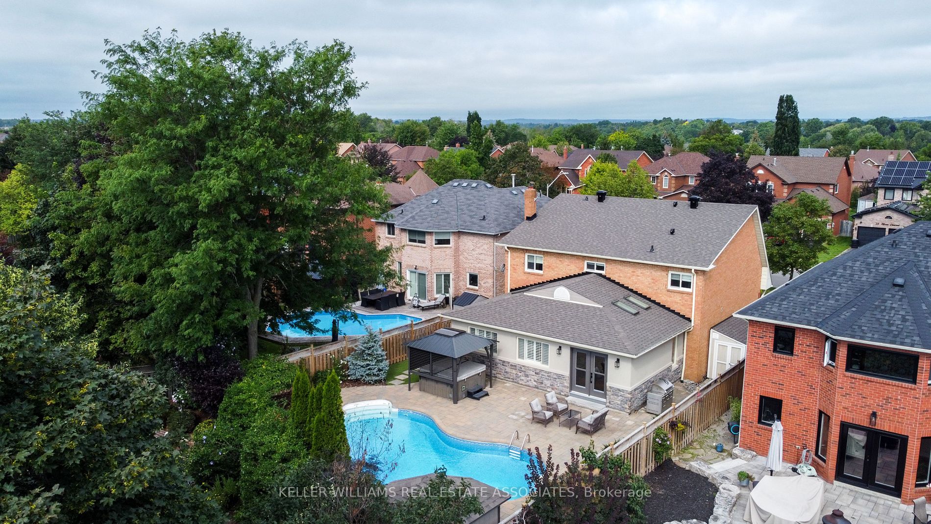 22 Nixon Crescent