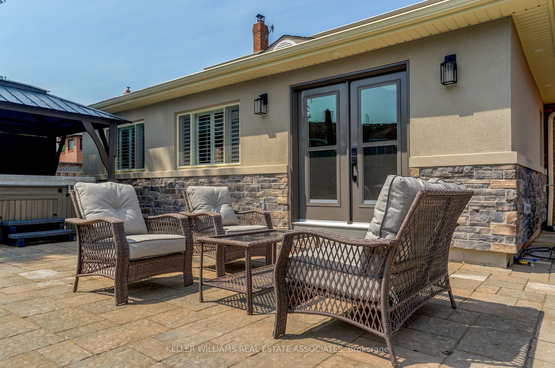 22 Nixon Crescent
