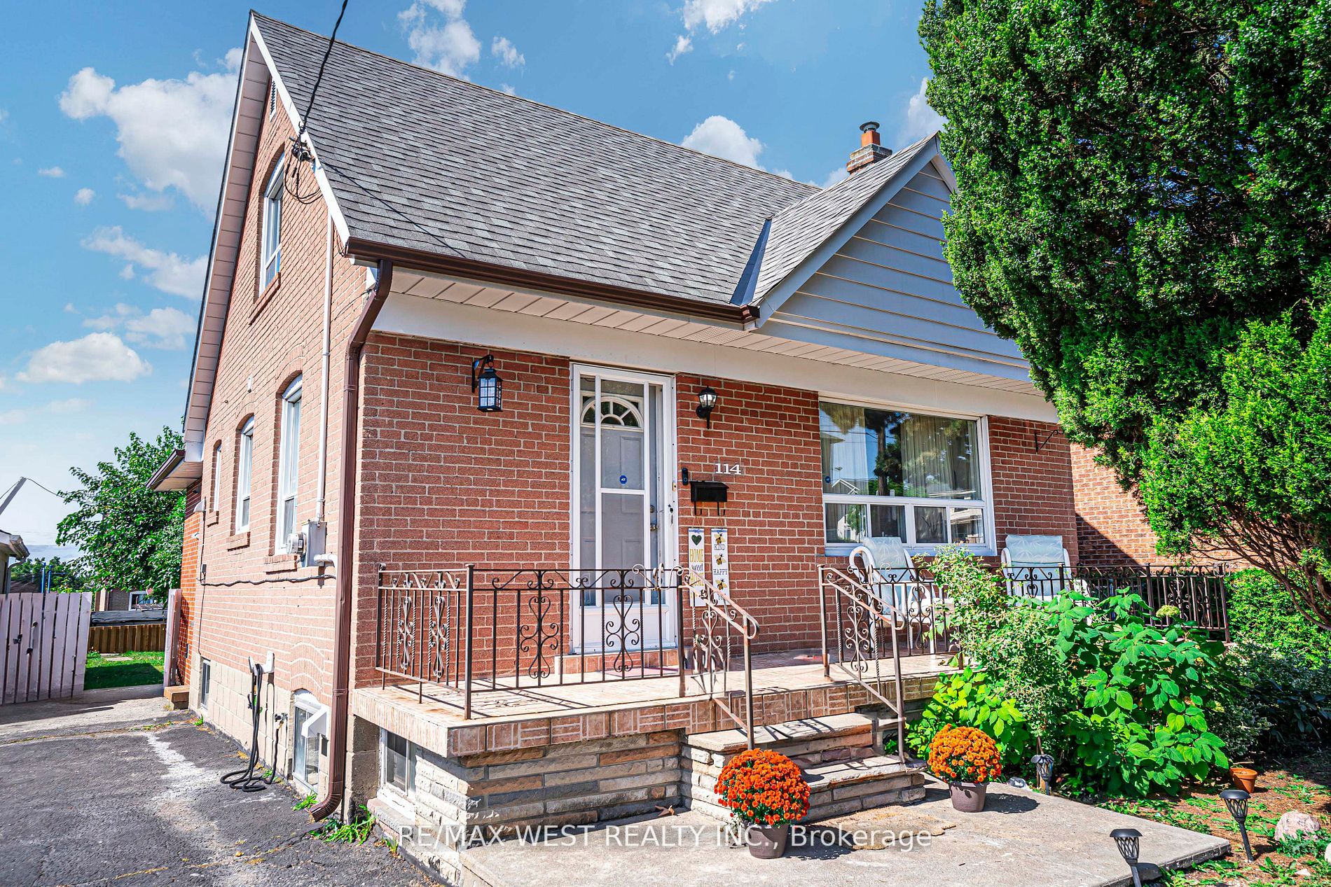 114 Lexfield Ave