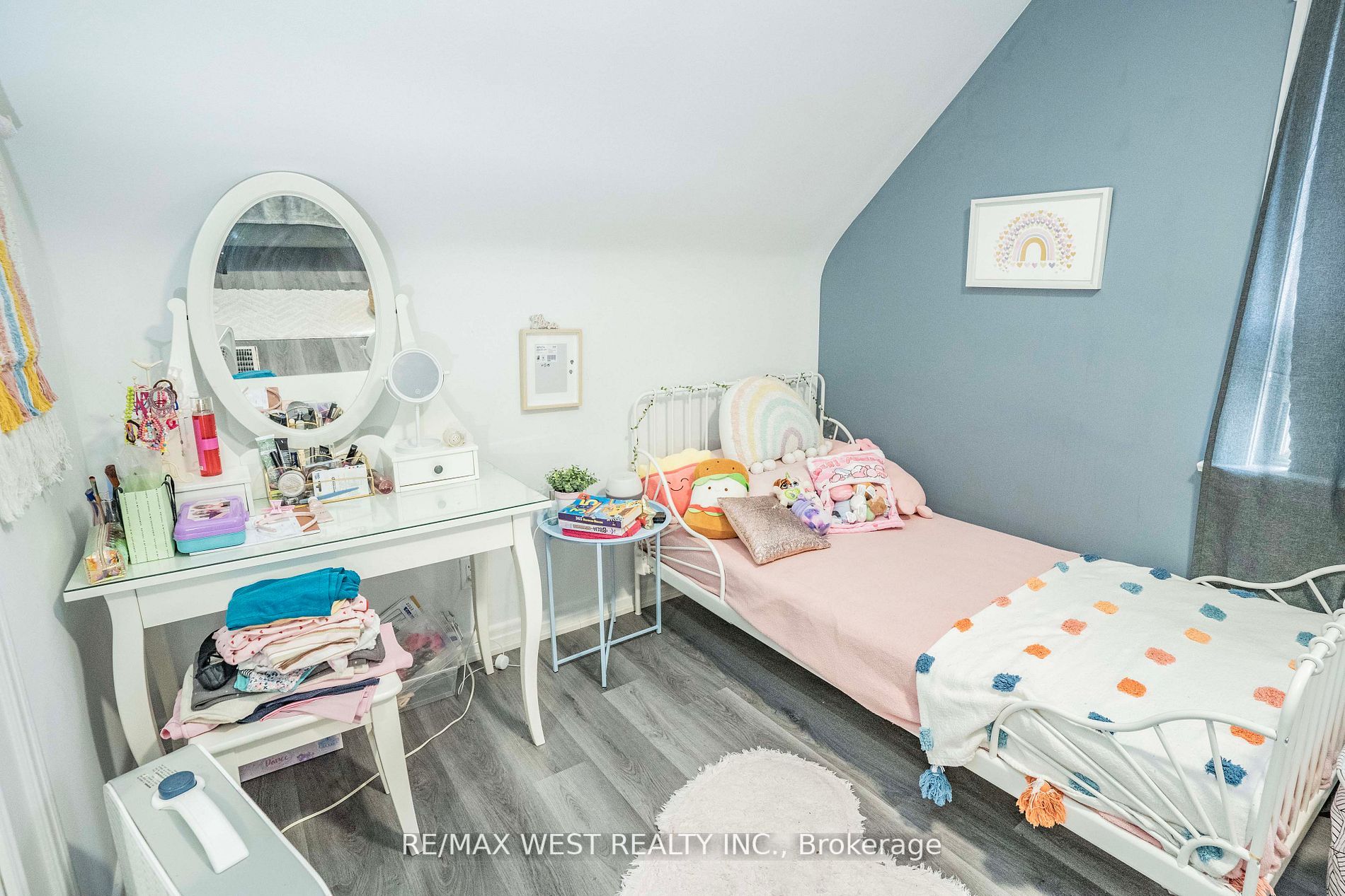 114 Lexfield Ave