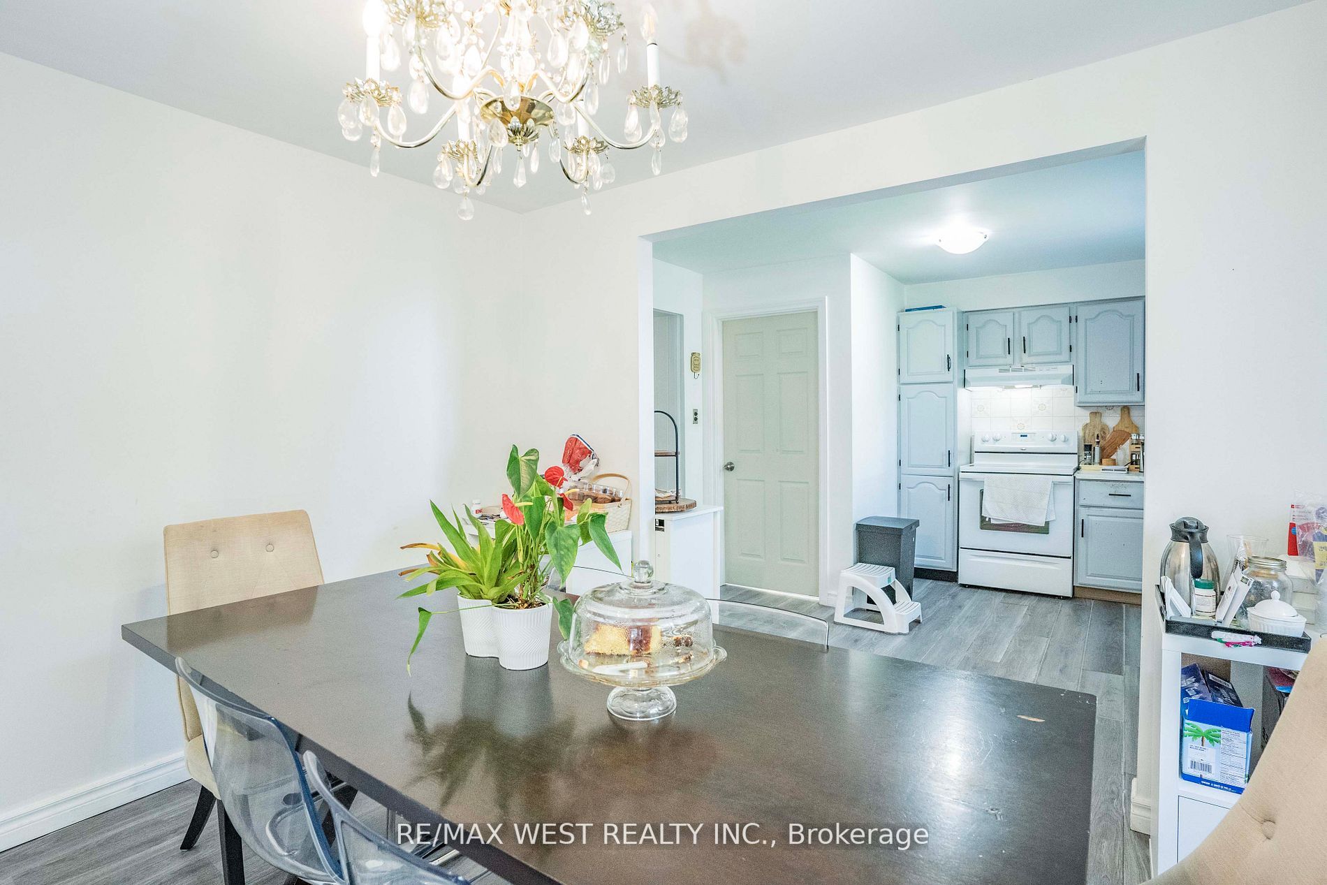 114 Lexfield Ave
